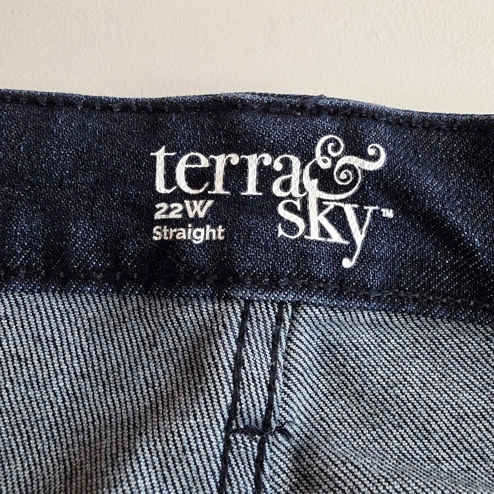 Terra & Sky 22W Like New Classic Straight Leg Jeans Dark Wash Blue Bx-3156